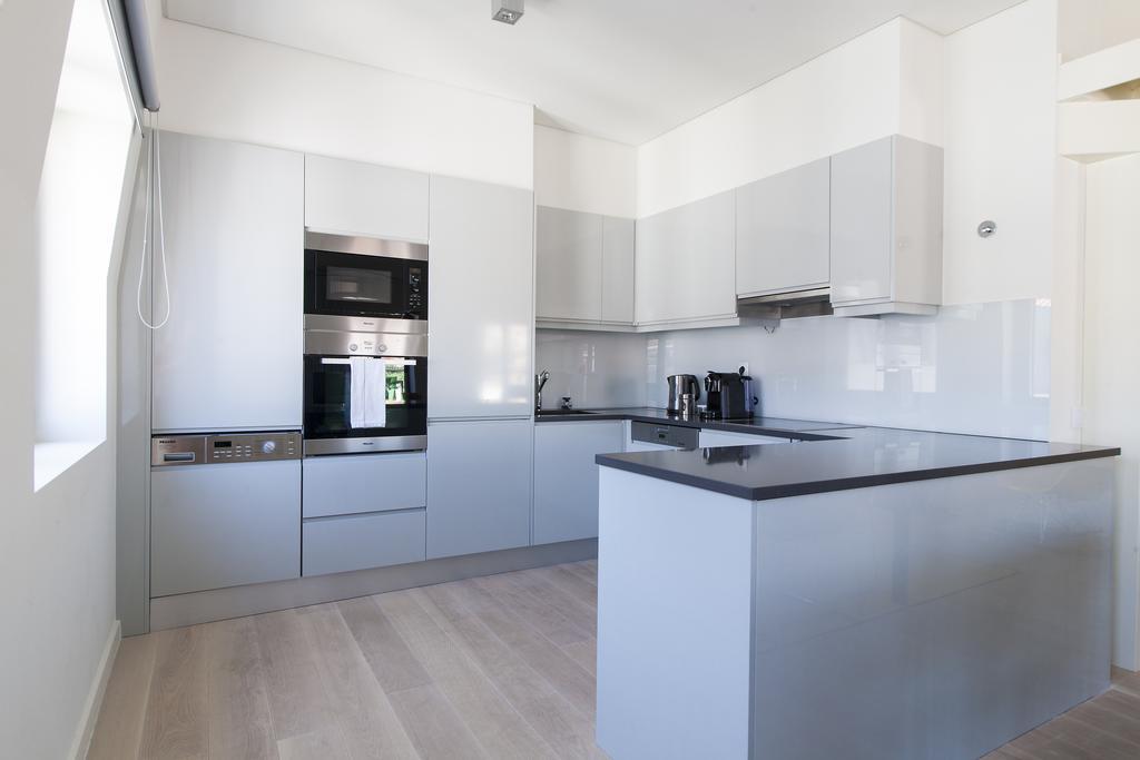 Joivy Lux And Spacious 1Br Home With Huge Terrace, 5Mins To Academy Of Sciences Lisboa Szoba fotó