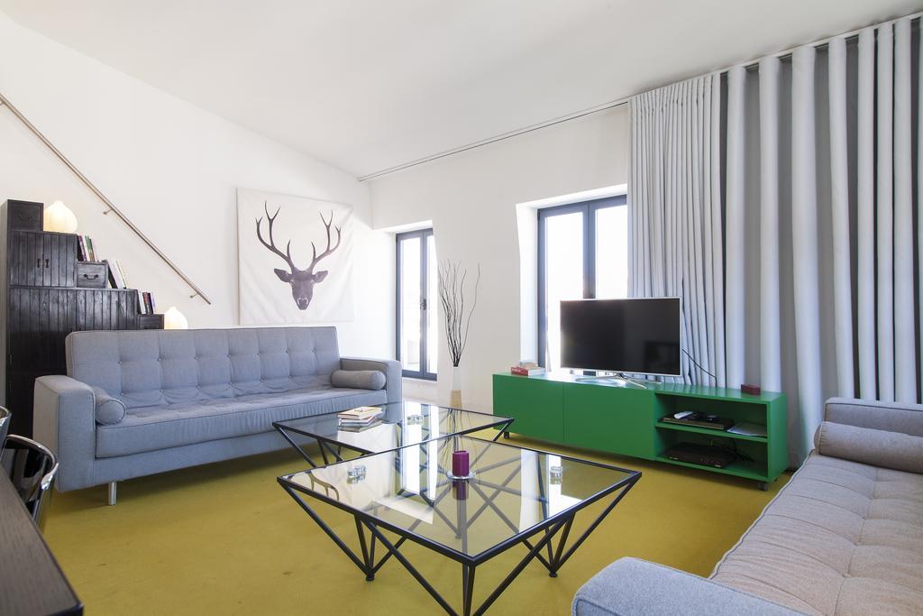 Joivy Lux And Spacious 1Br Home With Huge Terrace, 5Mins To Academy Of Sciences Lisboa Szoba fotó